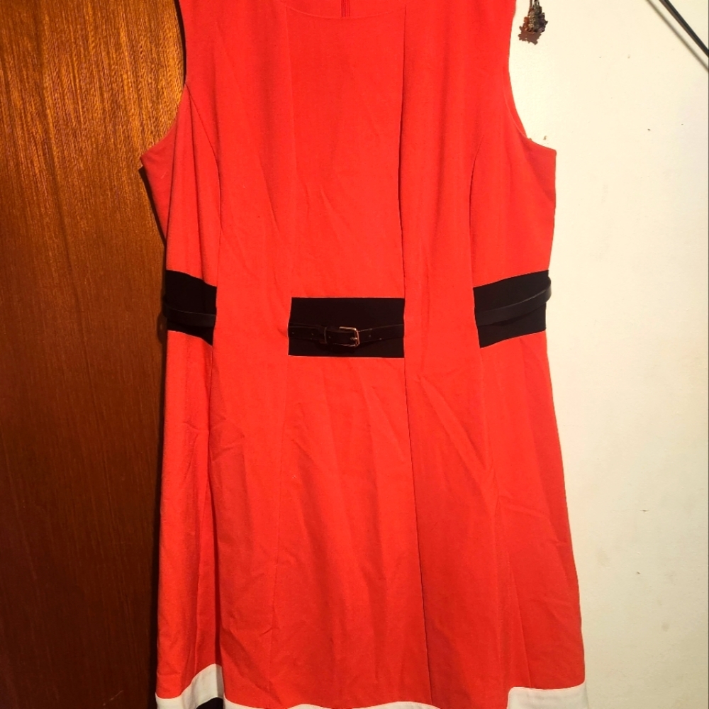 Cute sleeveless Calvin Klein dress